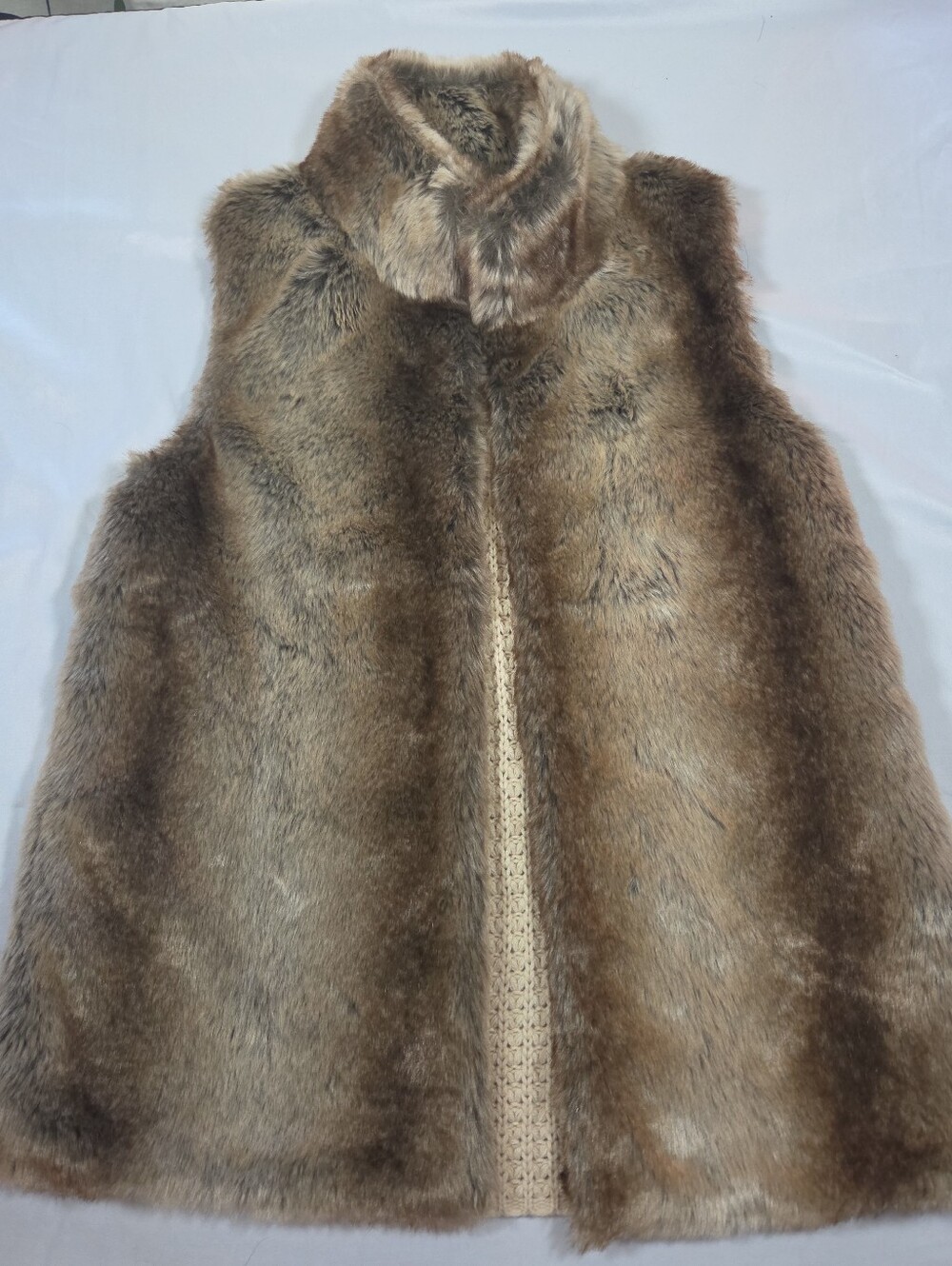 89th & Madison Faux Fur Vest Womens M Knit Back Sleeveless Cardigan Mob Wife